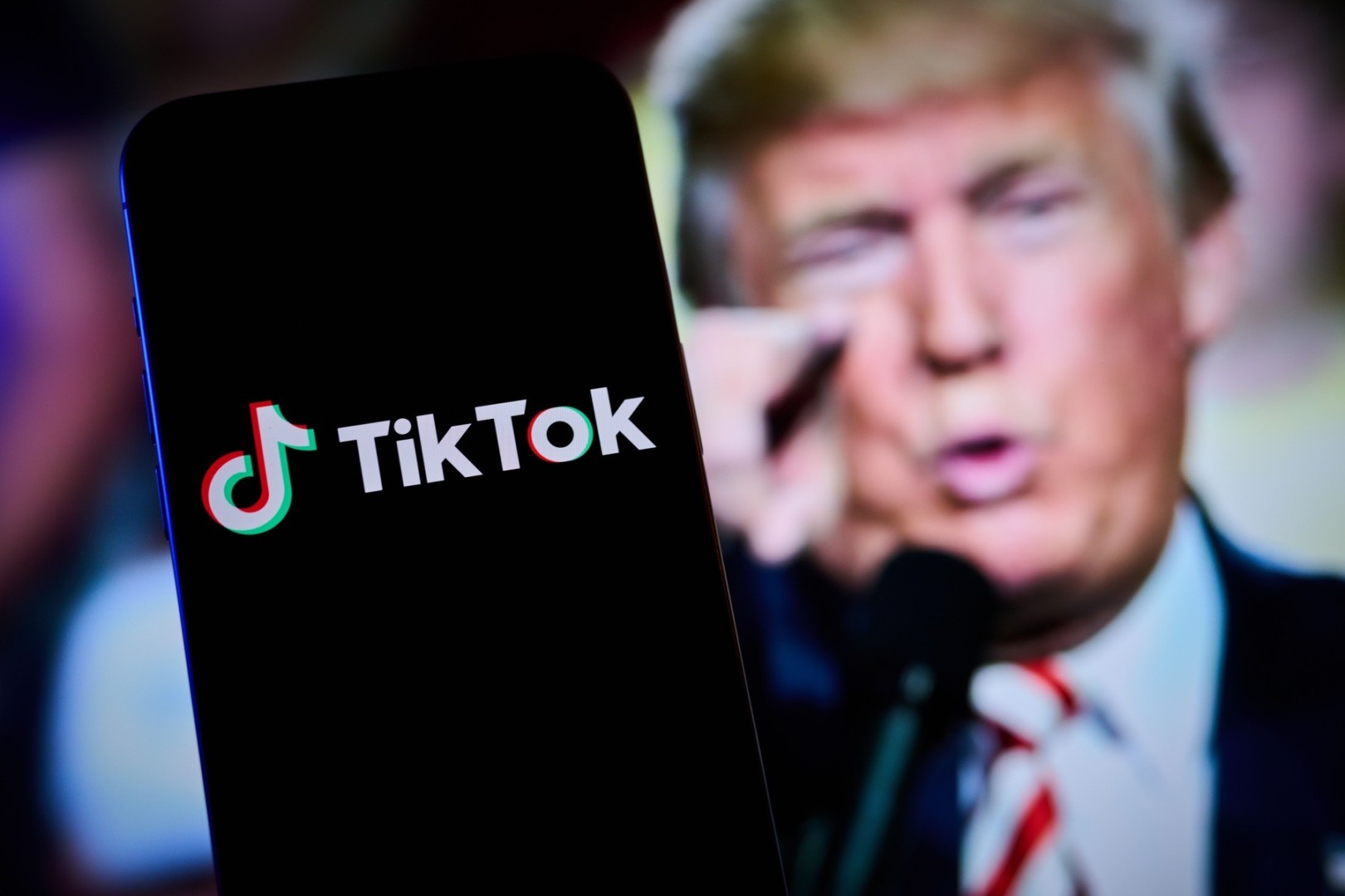 tiktok, tik tok, retea de socializare, retele, social media, china, chinezasca, aplicatie, beijing, donald trump, sua
