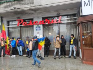 protest aur manifestatie piata universitatii victoriei
